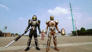 2 Riders for the price of 1.jpg (169 KB) Ryoji makes his debut as an Armored Rider alongside Hideyasu.