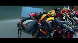 Transformers Age of Extinction - Bumblebee meets Stinger Scene (1080pHD VO)