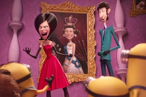 Scarlet explaining her new plot to steal the British crown from Queen Elizabeth