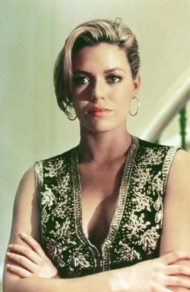 Roxanne 'Roxy' Hardy