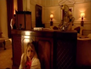 Blon searching for Rose Tyler and Harriet Jones