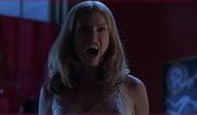 Lucy (Dracula 2000) 01