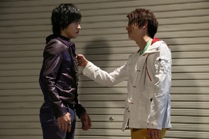 Chase with Go before the final battle.