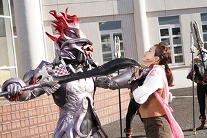 Pricious strangling Asuna.
