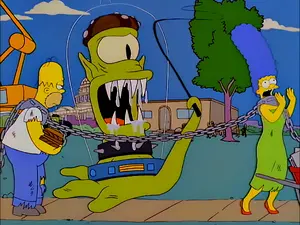 Kodos whip Marge.