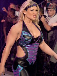 Intense Glamazon.jpg (231 KB)