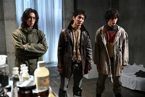 Kamiyu with Robes and Muller.