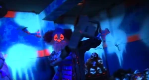 Snip20170510 4.png (383 KB) Sweet Licks with his chainsaw.