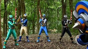 Gunjoji faced by the Ryusoulgers.
