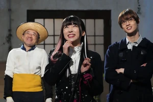 Archimedel, Beroba and Daichi Isuzu watching the Jyamato Grand Prix.