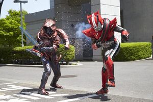 Thief Roidmude fighting Drive.