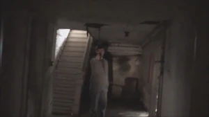 AlexGun1.jpg (169 KB) Alex about to kill Jay.