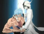 Ulquiorra grabs Grimmjow