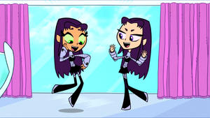 Blackfire dresses Starfire to look like her so she can escape her imprisonment.