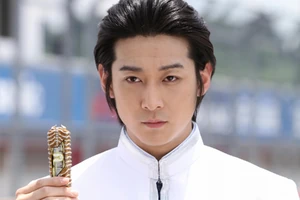 Jun Kazu 1.jpg (180 KB) Kazu with the Utopia Memory.