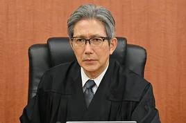 Revice Ep6 production image2 judge