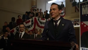 Oswald promotes his mayoral campaign.