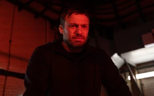 Warren Fox contemplating himself and his next move.