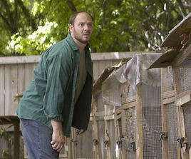Hatchett at cages