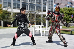 Another Faiz 3.jpg (494 KB)