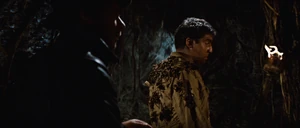 Raiders-lost-ark-movie-screencaps.com-563.jpg (202 KB) Satipo with many tarantulas on his back.