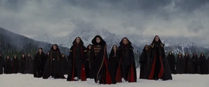 Full-Volturi-Breaking-Dawn-Part-2-1-.png (1.67 MB) Aro, Caius and Marcus with the Volturi army.