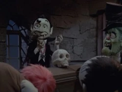 Dracula rallying the other monsters to kill Felix.