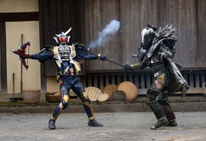 Giril Bugster fighting Gaim.