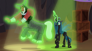 Queen Chrysalis levitates Tirek around S9E8