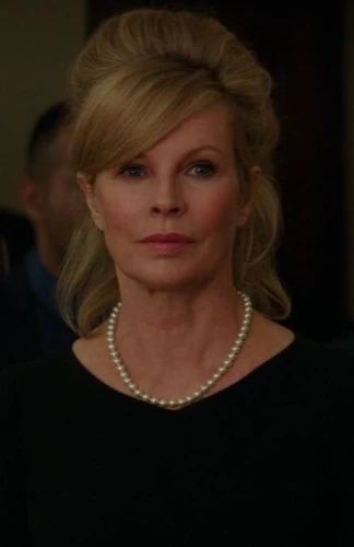 Elena Lincoln | Villains Wiki | Fandom