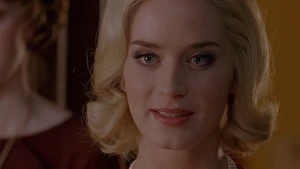 Linnet Meet.jpg (177 KB) Linnet meets Simon for the first time.