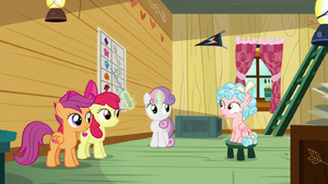 Crusaders tutor Cozy Glow in the clubhouse S8E12