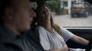 Raymond meeting Villanelle, posing as her handler.