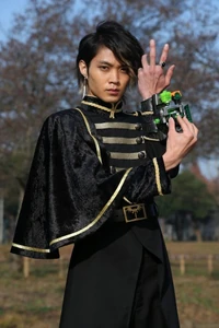 Alain equipping the Mega Ulorder.