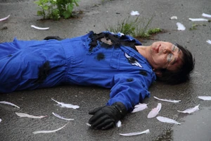 Kuniteru Emoto 5.jpg (353 KB) Emoto is killed.