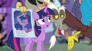 Discord mocking Twilight after she consumed Zecora's potion.