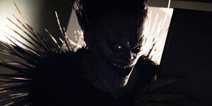 Ryuk's first full appearance.