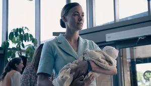 Serena holding her son Noah.