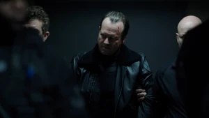 Garrett in S.H.I.E.L.D. custody.