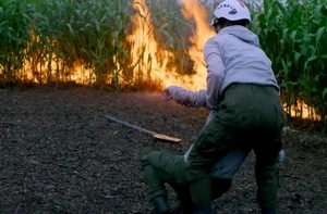 Meena killing Andrea Tate after the latter finds out about the former's plot to kill Victoria.