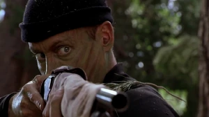 Sisk trying to kill Mange