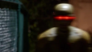 Reverse-Flash confronting Barry.