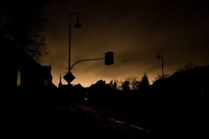 Lightness.jpg (11 KB) Street before Dark Demons' descent