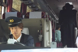 Tsukasa as the bus drive in the past.