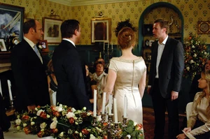 Matthew is shocked when Carl disrupts his wedding to Anna.