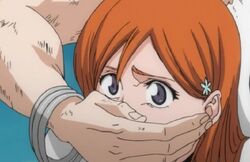 Nnoitra holds Orihime