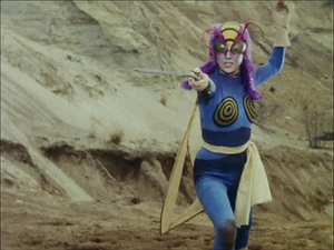 Bee Woman 2.jpg (228 KB)