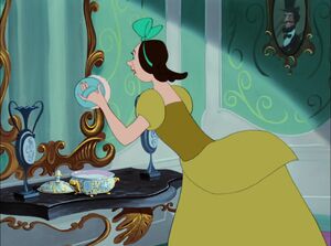 Drizella applying some powder as she gets ready to meet the Grand Duke.