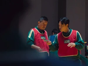 226 training with 442.png (407 KB) Practicing with Kim Yeong-sam