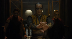 Kaecilius with two Zealots members.